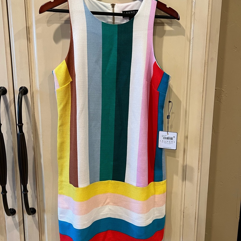 Laundry by Shelli Segal multi color shift dress.